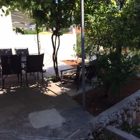 Nona Marija Hvar Town
